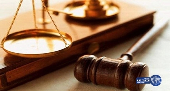 السجن والجلد لامرأتين وسائق كونوا عصابة لممارسة الرذيلة بجدة