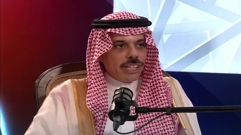 وزير الخارجية الإماراتي: لا بد من جهد جماعي دولي لإخلاء المنطقة من الإرهاب