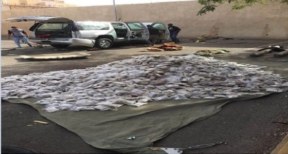بالصور.. محافظ حريملاء يتقدم المصلين في صلاة الاستسقاء