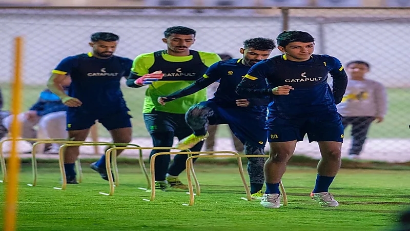 وزير الدولة لشؤون الخليج: سنكشف قريباً من باع اللبنانيين