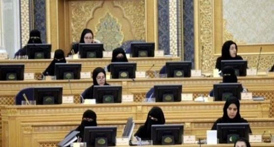 عضوة شورى تدعو إلى التجنيد الإجباري للفتيات