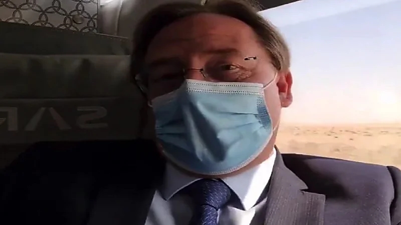 بالفيديو.. سفير فرنسا لدى المملكة يستقل القطار متجهًا للقصيم