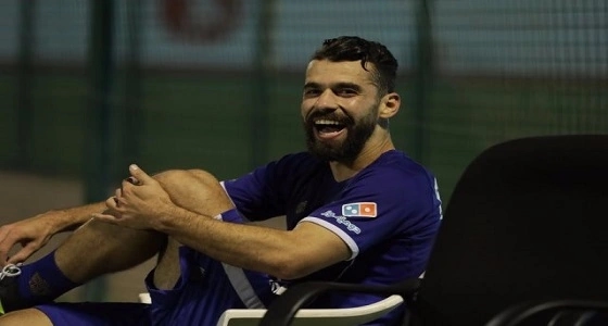 عبد الله السعيد في السعودية خلال ساعات.. والنصر ينافس الأهلي لضمه