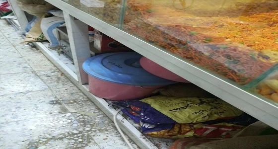 بالصور.. إتلاف 47 كيلو من المواد الغذائية غير الصالحة للاستهلاك الآدمي