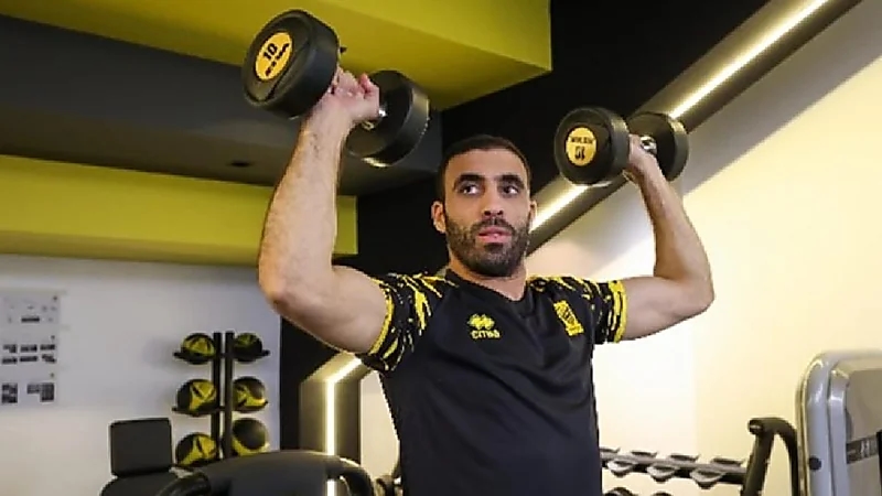 الاتحاد يسهل قيد " حمدالله" بخطوة جديدة