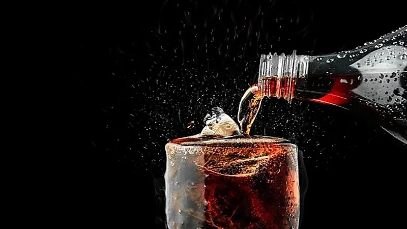 المشروبات الغازية تهدد بحالات صحية قاتلة
