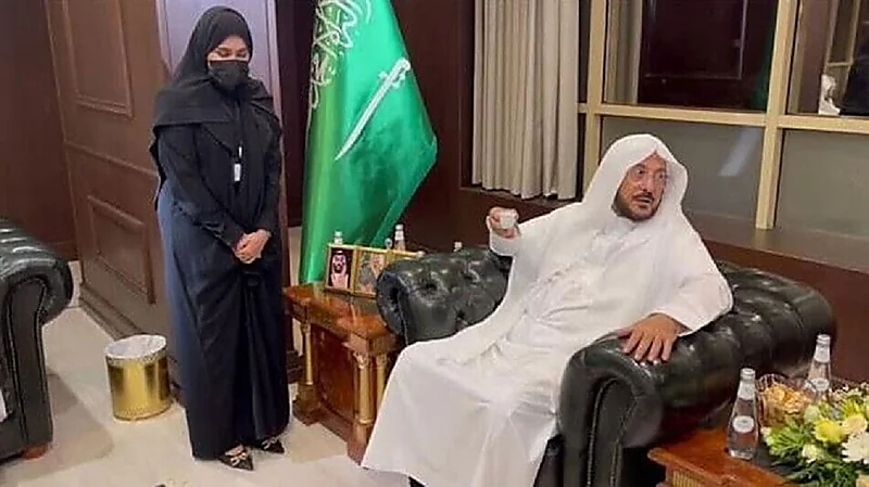 فيديو.. أول متحدثة بوزارة الشؤون الإسلامية توضح أسباب اختيارها للمنصب