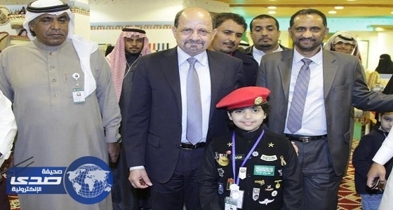 بالصور.. رغم الحرب " أبناء أغنياء العراق " يتباهون بحياتهم الفخمة