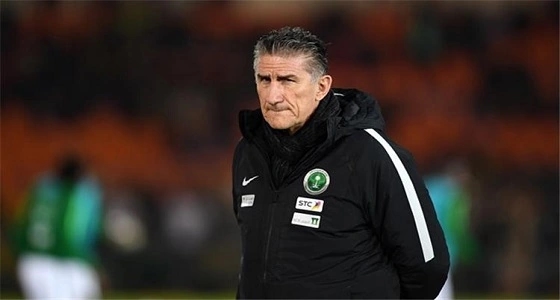 رسميًا.. إقالة باوزا من تدريب المنتخب السعودي