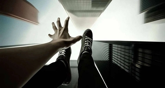 شاب صيني يسقط من أعلى ناطحة سحاب بسبب مقطع فيديو