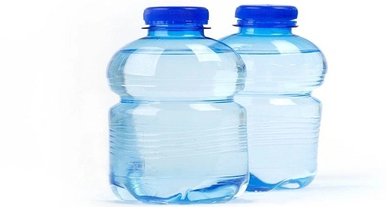 دراسة : مياه عبوات بلاستيكية من ماركات عالمية " ملوّثة "