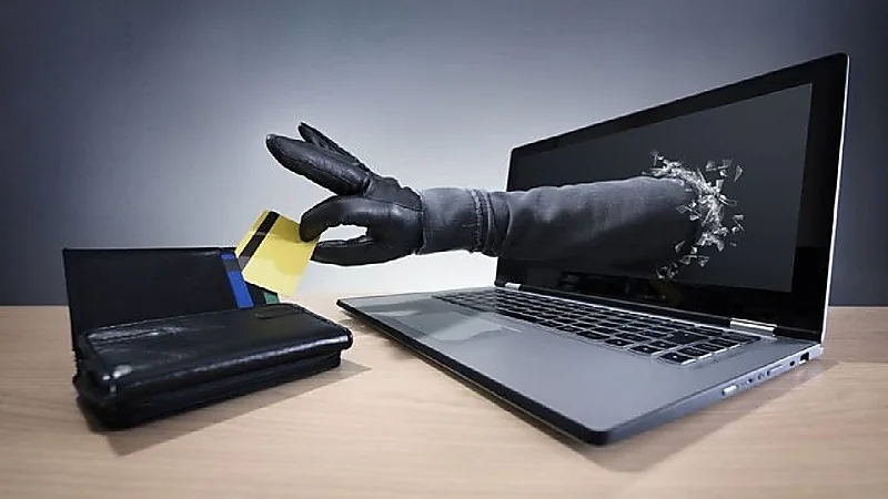 الصين تعاقب 11 مسؤولاً بعد حريق في حافلة