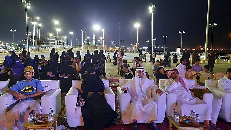 بالفيديو والصور.. انطلاق فعاليات مارثون نحن كالاخرين لذوي الاحتياجات الخاصة بجازان
