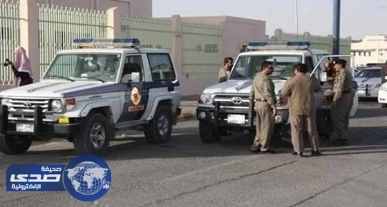 ضبط عصابة انتحلت صفة رجال أمن لسرقة المنازل تحت تهديد السلاح