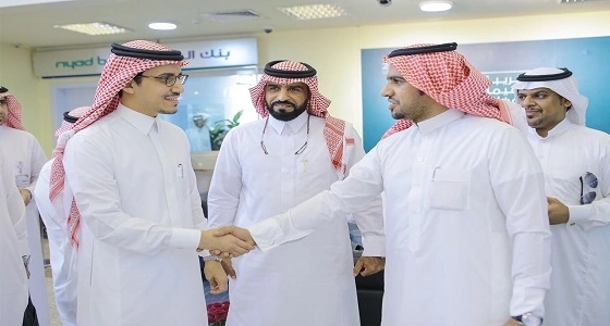 بالصور.. محافظ هيئة الزكاة والدخل يقوم بزيارة استطلاعية لفرع الدمام