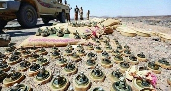 الفرق الهندسية تفكك حقل ألغام بعسيلان في اليمن