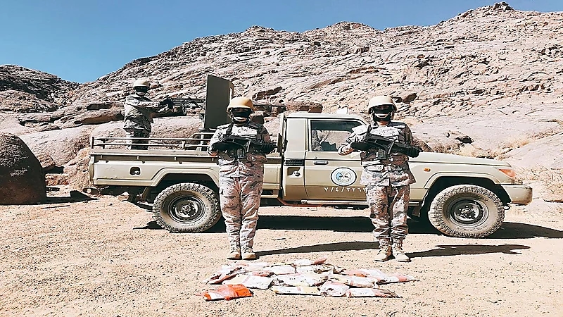 بالفيديو والصور.. قوات حرس الحدود تحبط محاولات تهريب أكثر من 34 طن مخدرات وحشيش