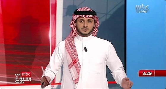 شباب يجددون بيعتهم ويرفعون علم المملكة خفاقاً فوق قمة " مصرخة " بأضم