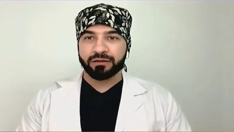 بعد فيديو "بن عثيمين" .. استشاري يوضح حقيقة علاج الإكزيما بالقرآن