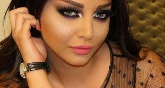 شقيقة هيفاء وهبي تثير الجدل بصورها الفاضحة