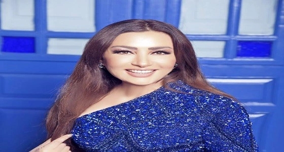 من بينهم دويتو مع " أحمد شيبة " .. لطيفة تطرح ألبومها الجديد