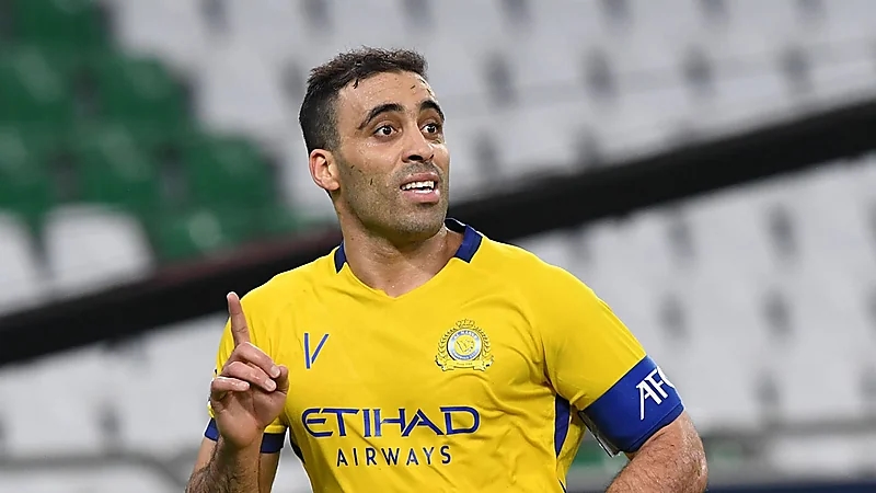 عبدالرزاق حمدالله يطالب أمرابط بعدم الرحيل عن النصر