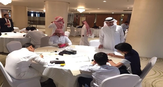 60 طالبا من 18 إدارة تعليمية في منافسات المشروع الوزاري " الخط العربي والزخرفة الإسلامية "