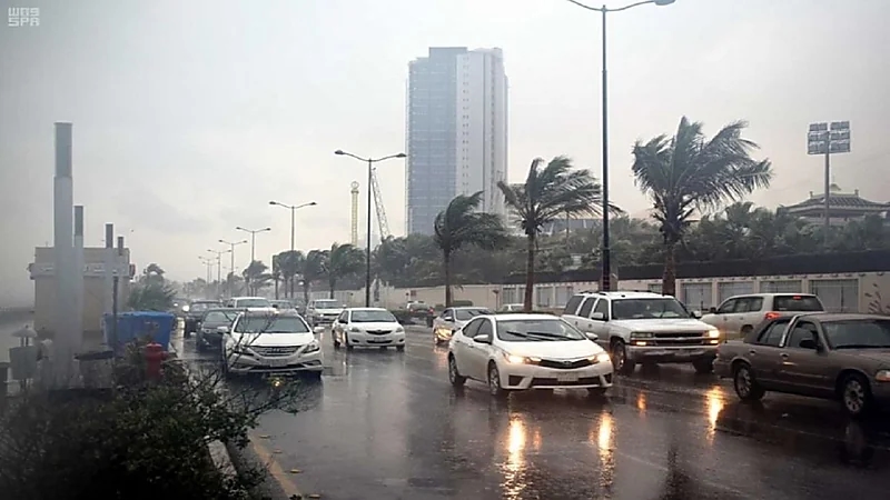 "الأرصاد": أمطار غزيرة على جدة هذه الليلة