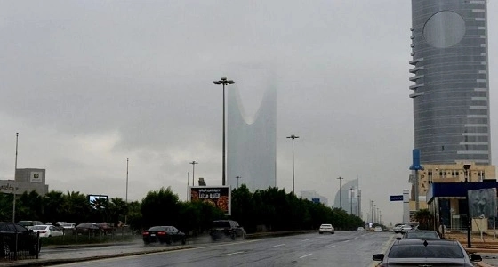 " الحصيني " يحذر: استمرار هطول الأمطار على مكة والرياض