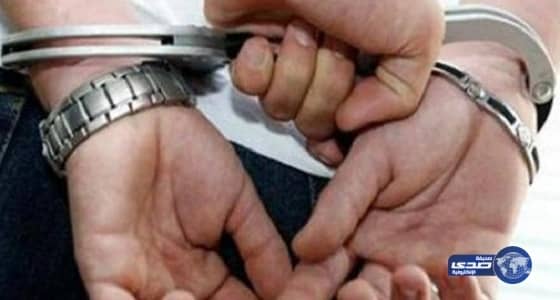 الإطاحة بمواطنه ومقيم لممارستهما السحر والشعوذة بالطائف