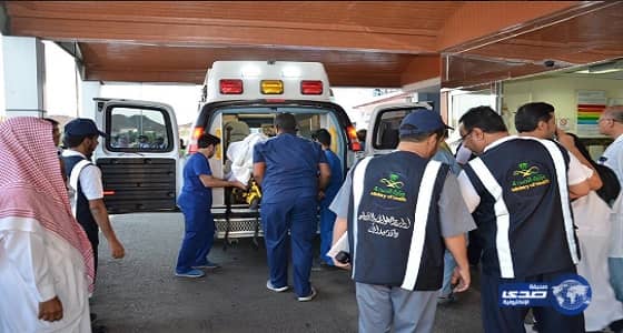 بالصور..  "الصحة" تنقل ضيوف الرحمن المنومين في المدينة لمكة لأداء مناسك الحج