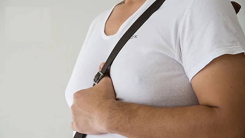 بالفيديو.. استشاري يوضح أسباب حدوث التثدي لدى الرجال وطرق معالجته