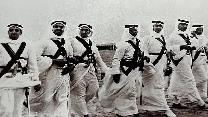 انتشال جثة غريق وإنقاذ آخرين أثناء تنزههم في وادي لجب