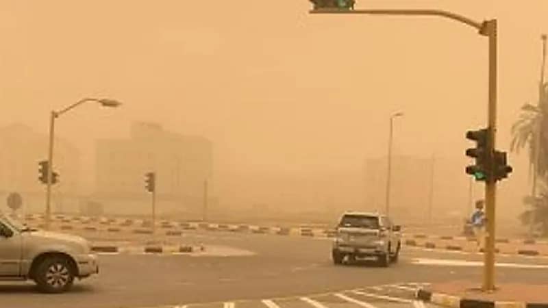 الأرصاد توضح أسباب تحول نشاط الأتربة المثارة إلى عاصفة