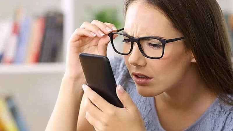 أخصائية : نقص فيتامين A  يؤدي إلى تدهور الرؤية والعمى الليلي