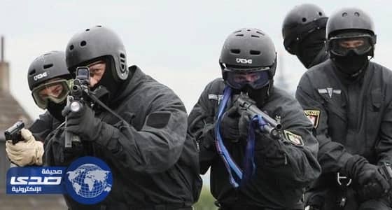 بالصور.. اللواء " الشدي " يكرم مدير عام المجاهدين السابق