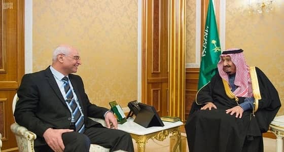 خادم الحرمين يستقبل رئيس ديوان الرقابة المالية بالعراق