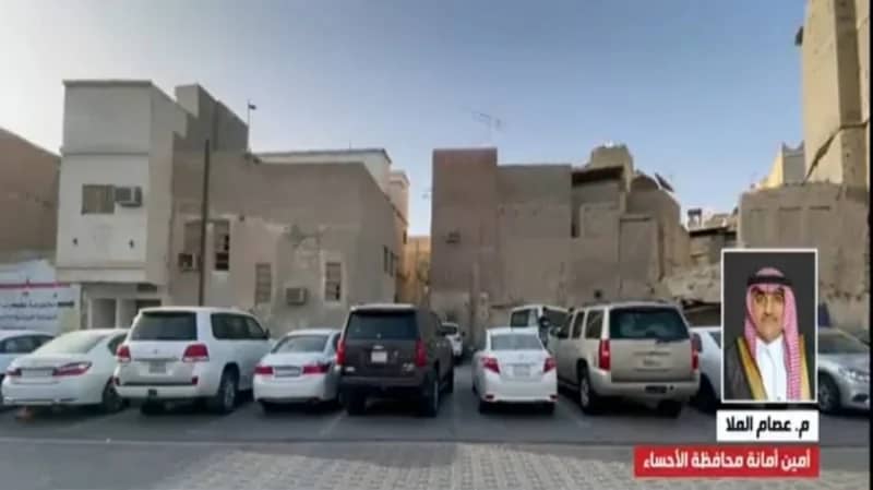 بالفيديو.. أمين الأحساء يرد على عدم وجود مواقف في سوق القيصرية