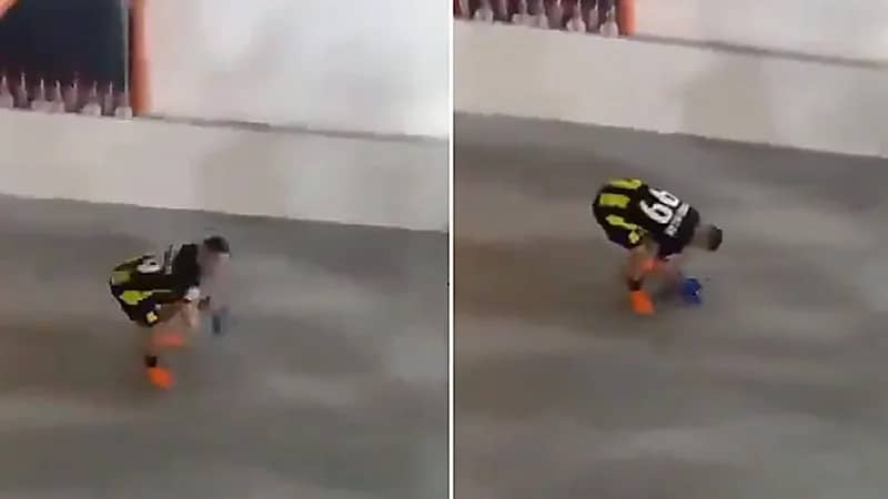 حمدالله يدعس شعار الهلال .. فيديو