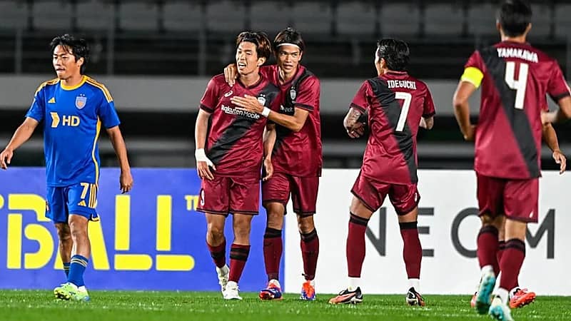 فيسيل كوبي يتغلب على أولسان بثنائية