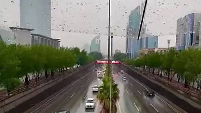 الحصيني: أمطار متفاوتة مصحوبة برياح على الرياض والباحة وعسير اليوم