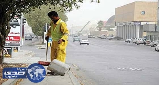 شركات ترد على «استفزاز» مغرد حول عمال الشارع