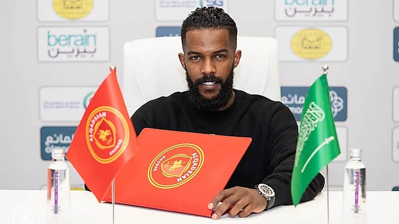 القادسية يعلن رحيل نواف العابد رسمياً