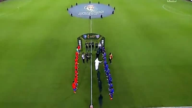 بالفيديو.. ممر شرفي للطلاب الفائزين بـ آيسف 2022 في نهائي كأس الملك