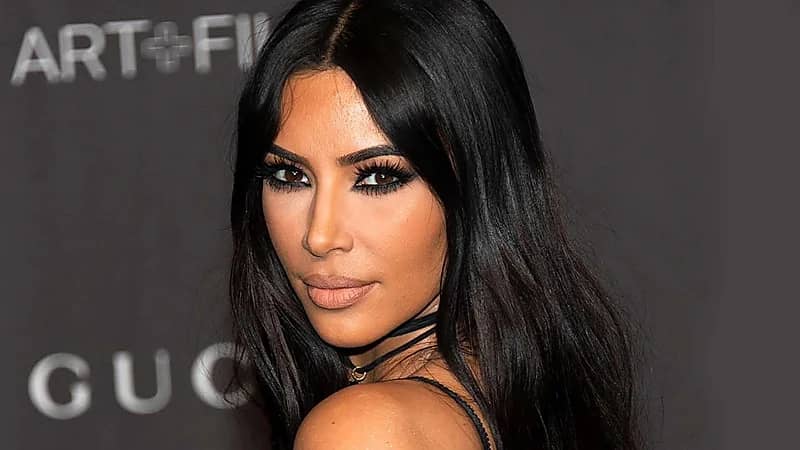 بالصور.. أغرب إطلالات النجوم في حفل "Met Gala 2021" وكيم كاردشيان بالقناع