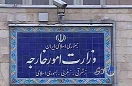 آراء متباينة حول حماية الخصوصية في وسائل التواصل بـ"سوق عكاظ"