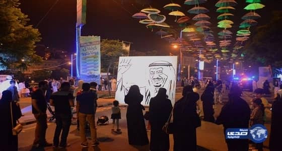 تجتمع القلوب عند سلمان القلوب في جنبات شارع الفن بعسير