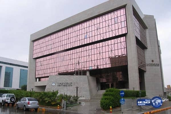 محمد صلاح يكشف سبب استلام زوجته لجائزته  الذهبية رغم تواجده