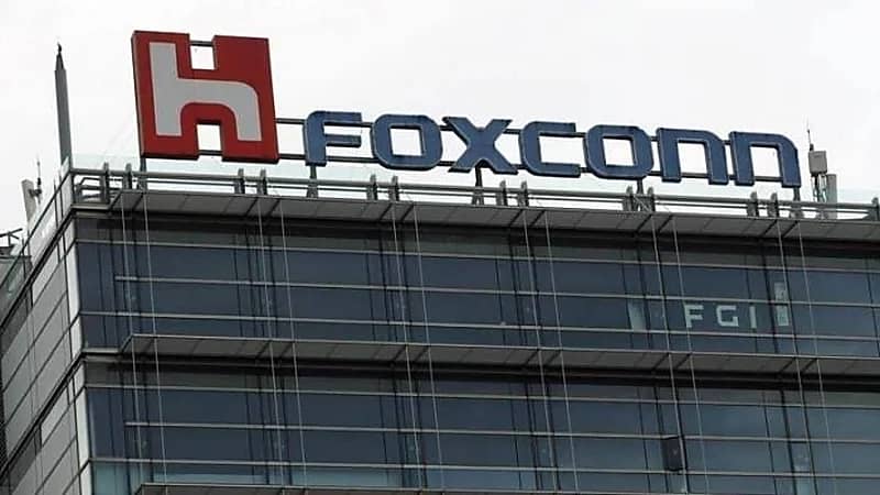 "فوكسكون" تخطط لبناء مصنع في المملكة بقيمة 9 مليارات دولار