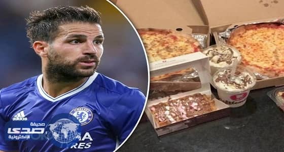 فابريجاس يكشف ملابسات واقعة رمي البيتزا على فيرجسون